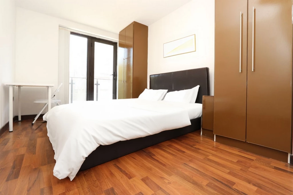 Similar Property: Double room - Single use in Mudchute,Crossharbour