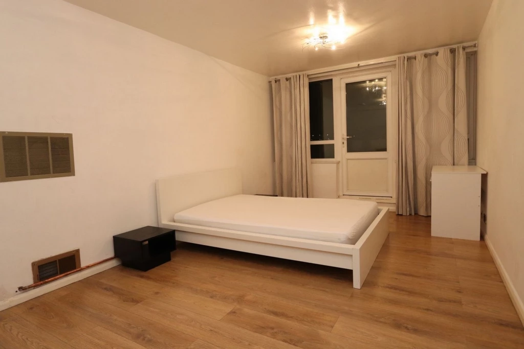 Similar Property: Double Room in Shadwell