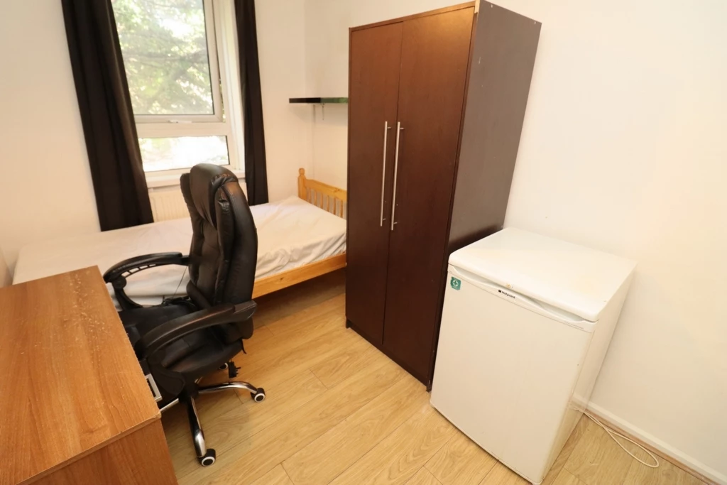 Similar Property: Single Room in Poplar