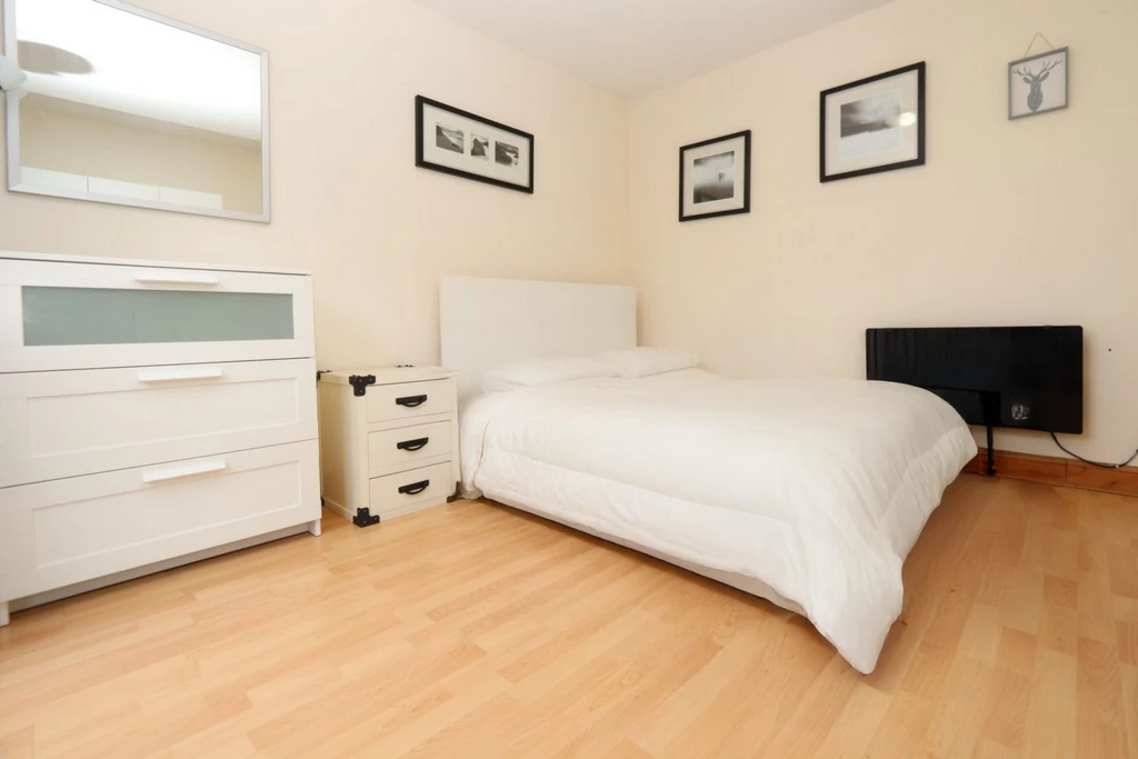 Similar Property: Double Room in South Quay