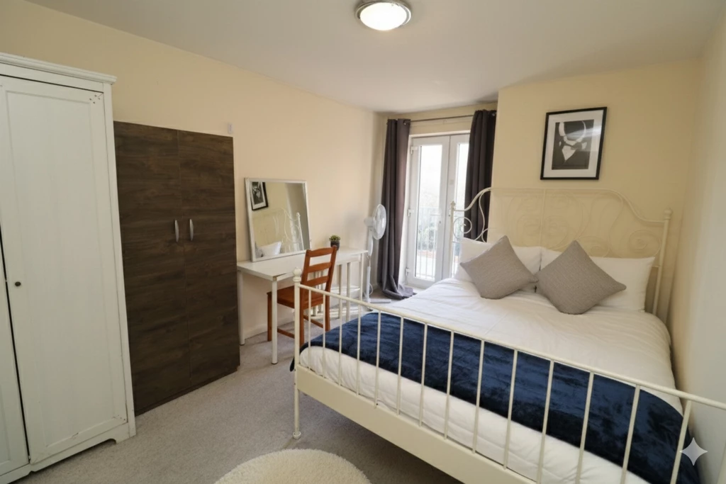 Similar Property: Double Room in South Quay