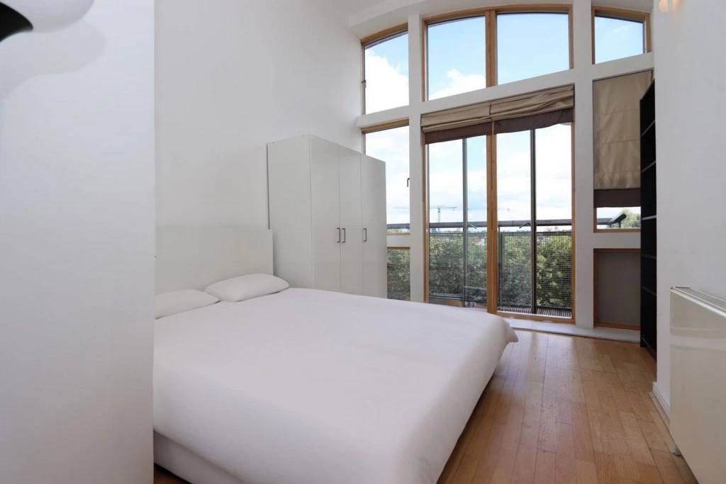 Similar Property: Double room - Single use in North Greenwich