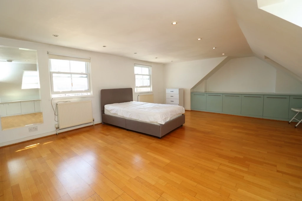 Similar Property: Ensuite Double Room in Shepherd's Bush