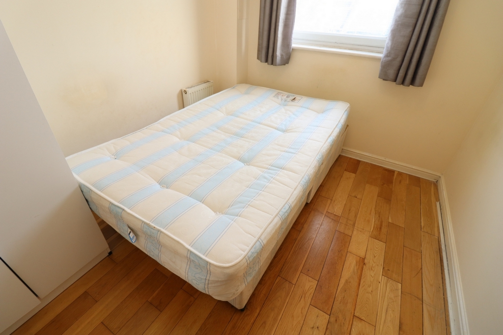 Similar Property: Double room - Single use in Stratford Similar Property: Double room - Single use in Stratford