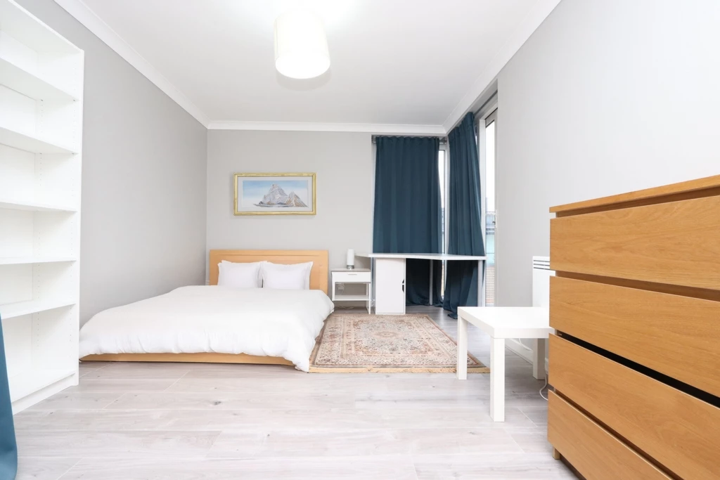 Similar Property: Ensuite Double Room in Blackwall,Canary Wharf