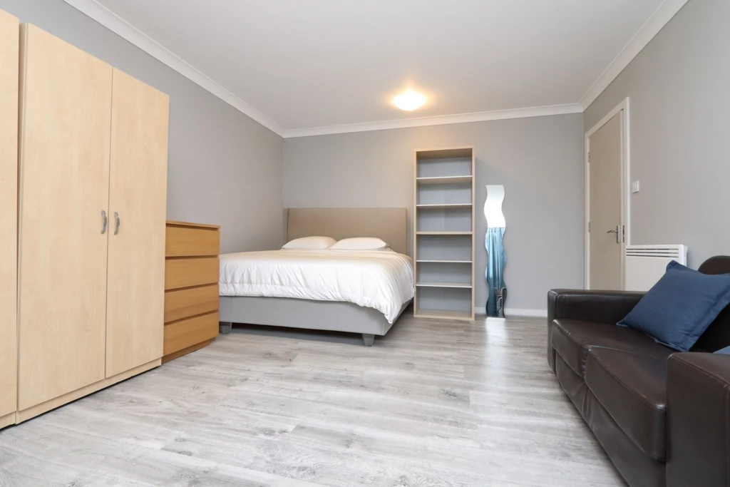 Similar Property: Double Room in Blackwall,Canary Wharf