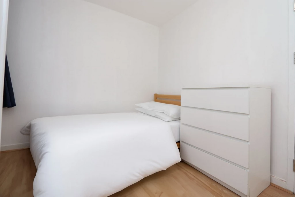 Similar Property: Double room - Single use in Wembley