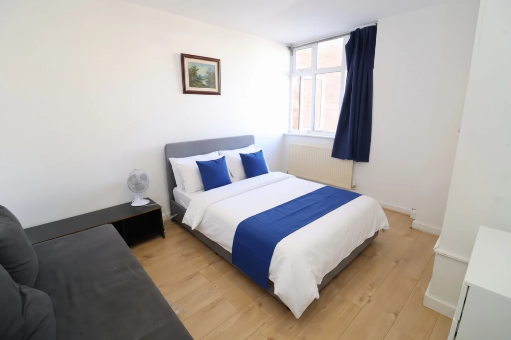 Similar Property: Double room - Single use in Wembley