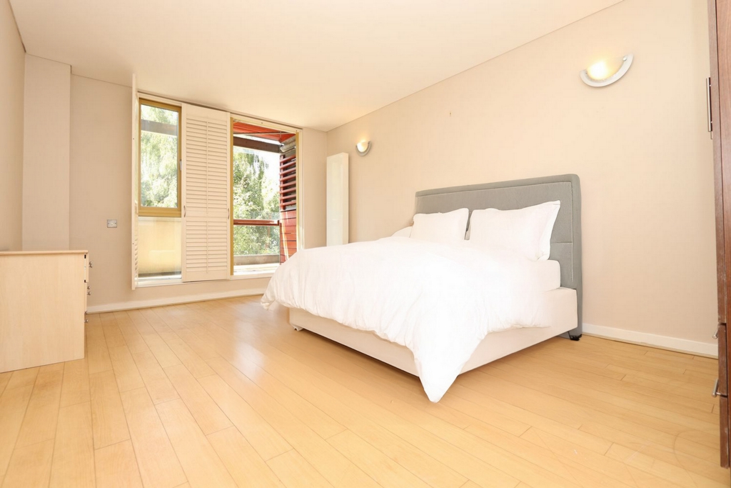 Similar Property: Double Room in Greenwich Similar Property: Double Room in Greenwich