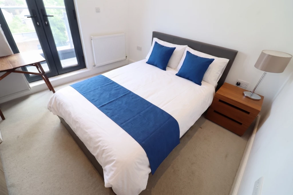 Similar Property: Double room - Single use in Bounds Green