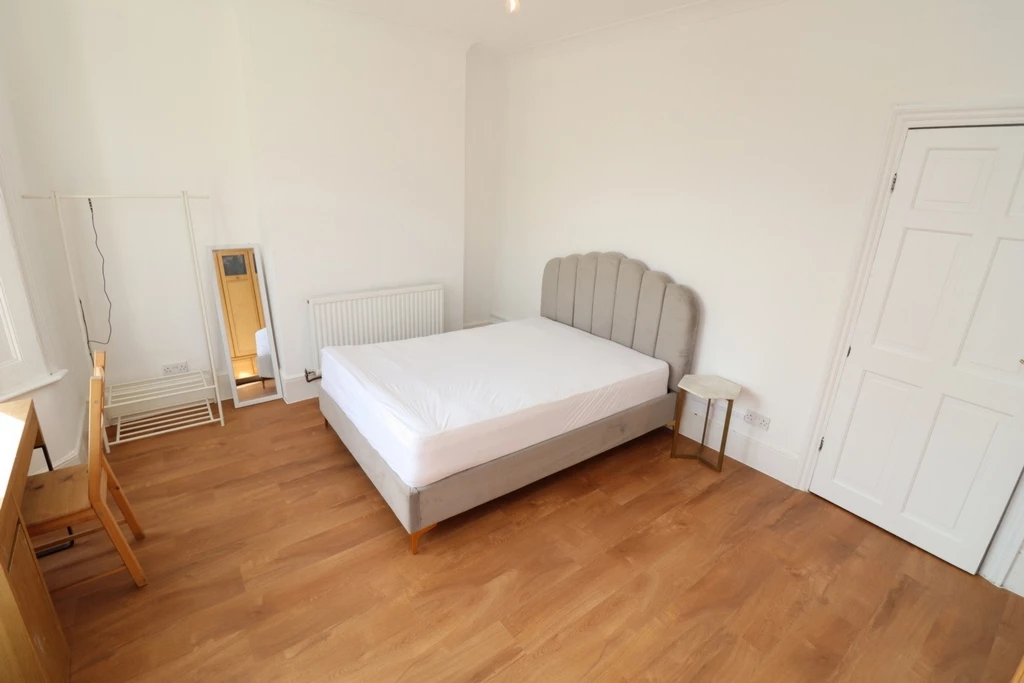 Similar Property: Double Room in Mile End