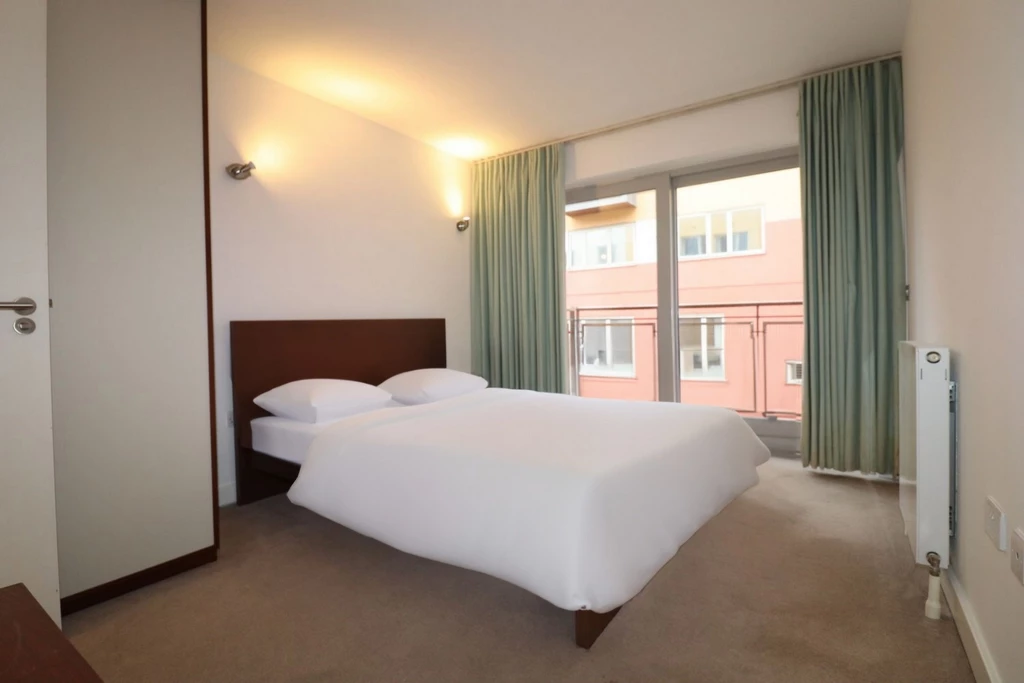 Similar Property: Ensuite Double Room in North Greenwich