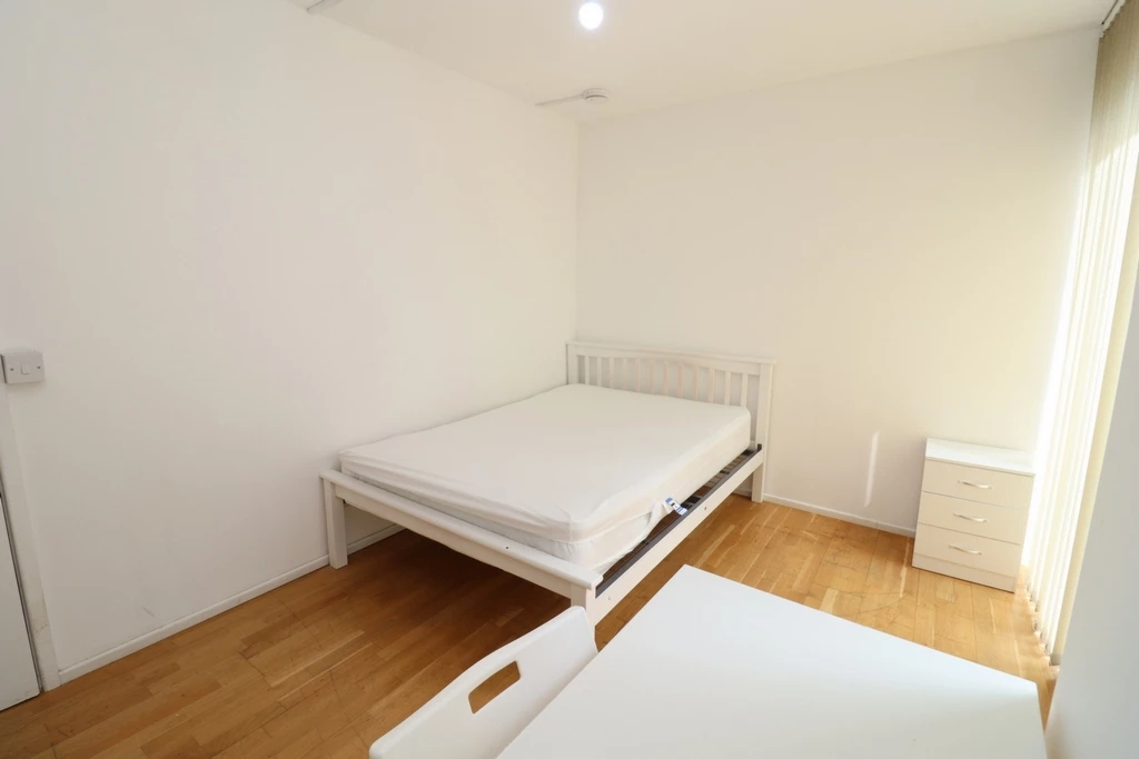 Similar Property: Double room - Single use in Greenwich