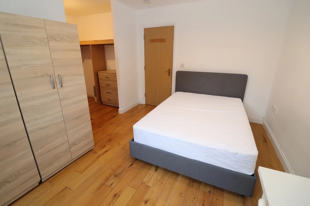 Similar Property: Ensuite Double Room in Stratford