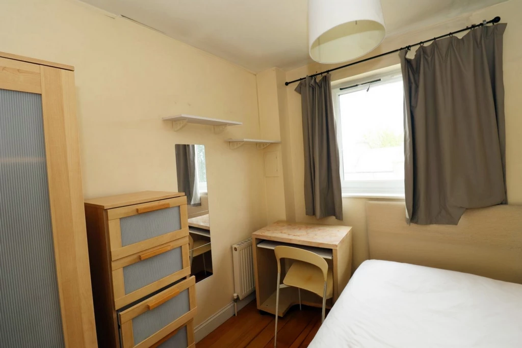 Similar Property: Double room - Single use in Stratford