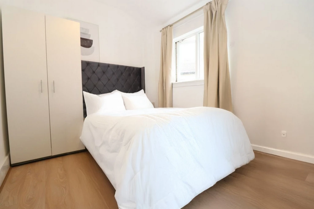 Property photo: Yeldham Road, W6