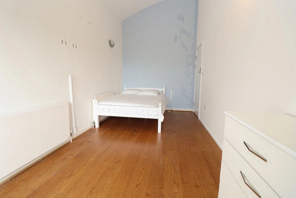 Similar Property: Double room - Single use in North Greenwich