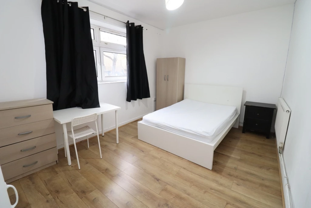 Similar Property: Double Room in Bethnal Green