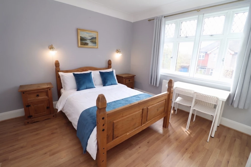 Similar Property: Ensuite Single Room in Boston Manor