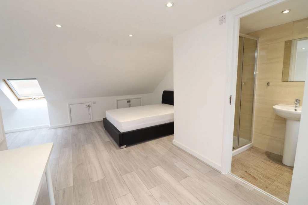Property photo: Calydon Road, SE7