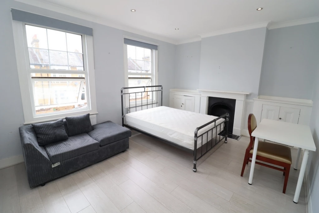 Similar Property: Double room - Single use in Catford