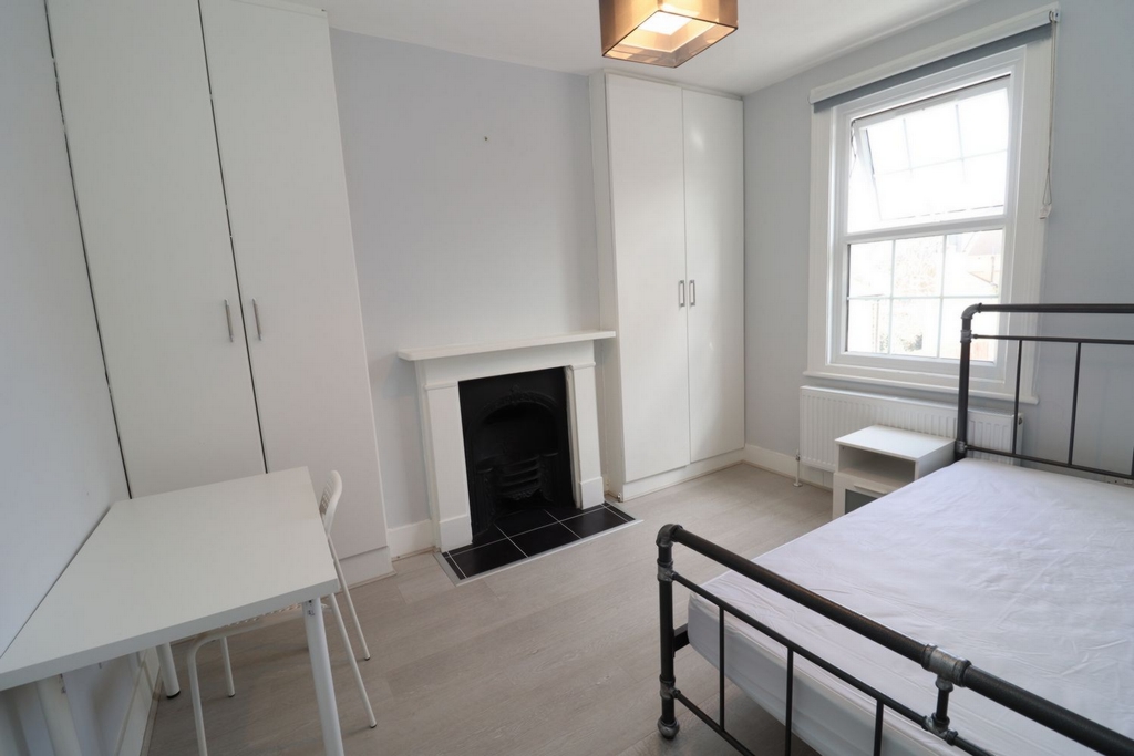 Similar Property: Double room - Single use in Catford Similar Property: Double room - Single use in Catford