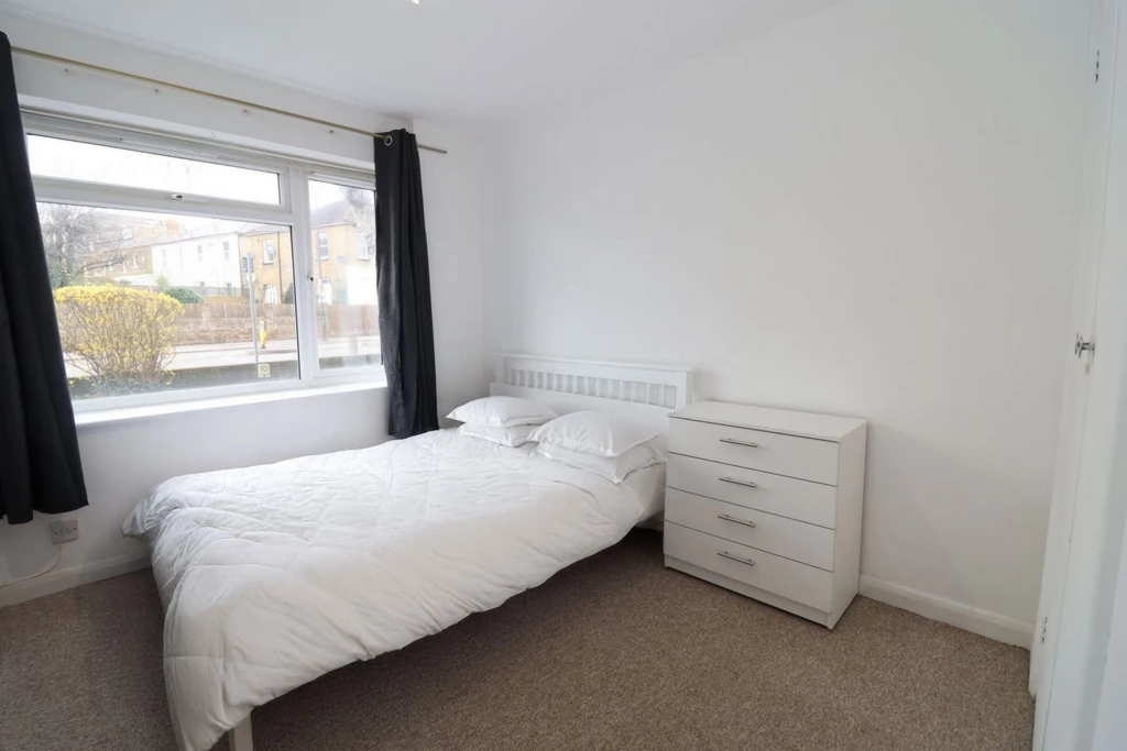 Similar Property: Double room - Single use in Wimbledon