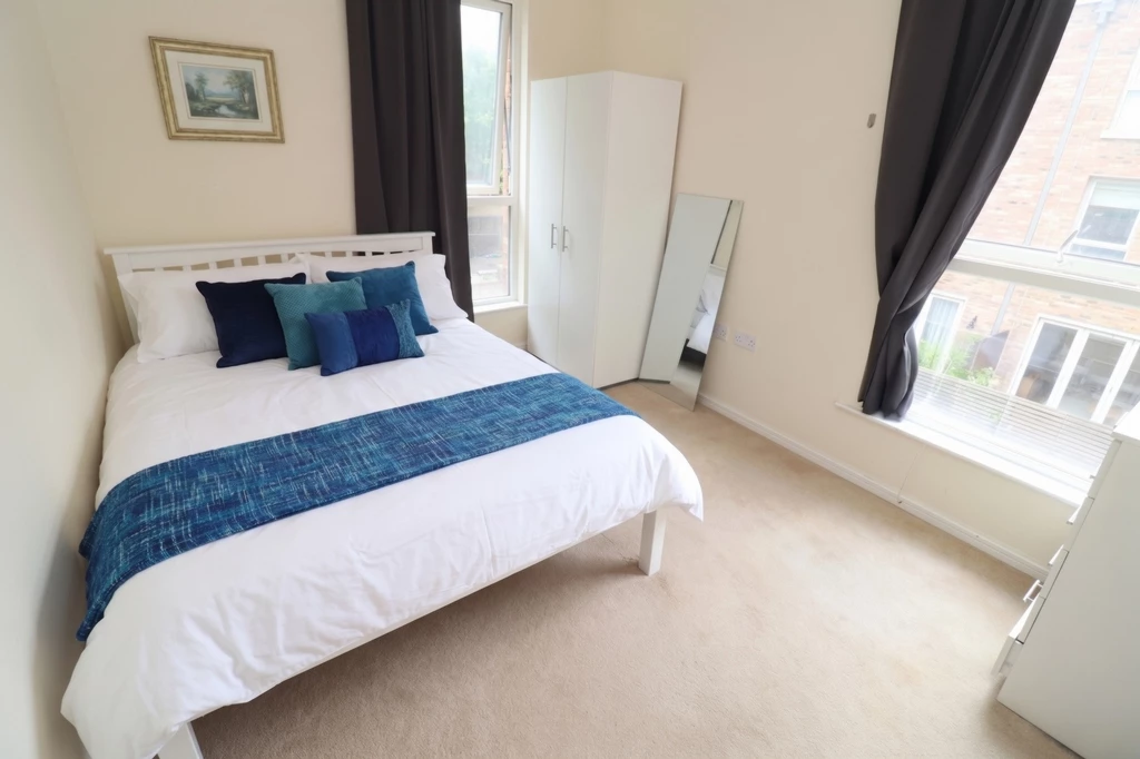 Similar Property: Double room - Single use in Acton Town