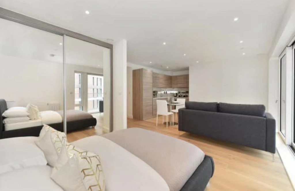 Similar Property: Studio in Woolwich