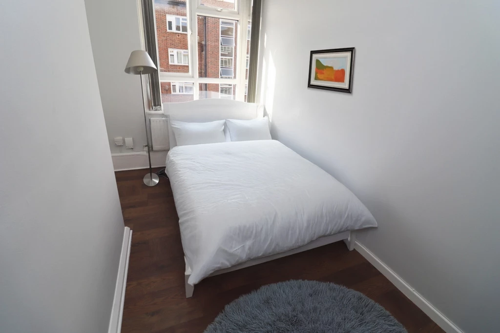 Similar Property: Double room - Single use in Acton Central