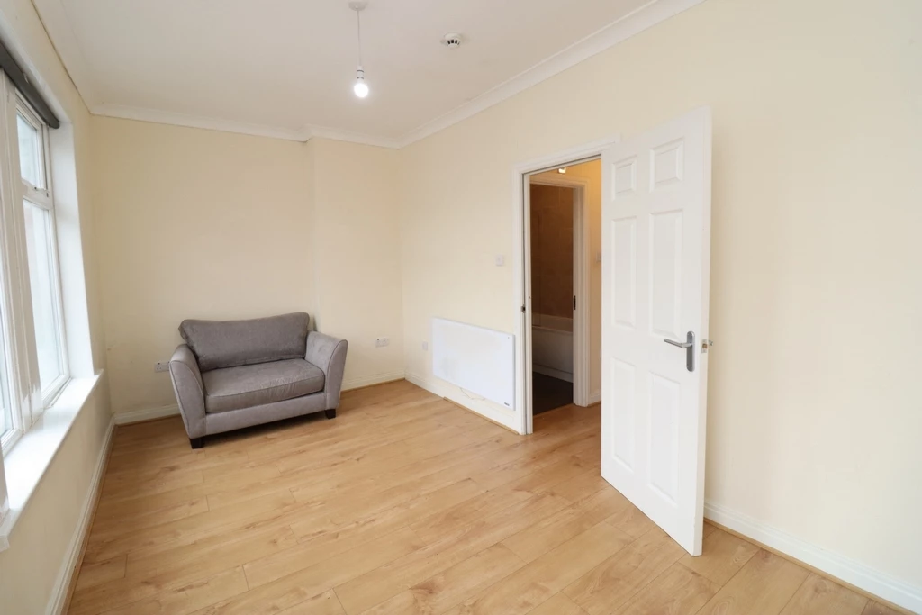 Similar Property: Studio in Ilford