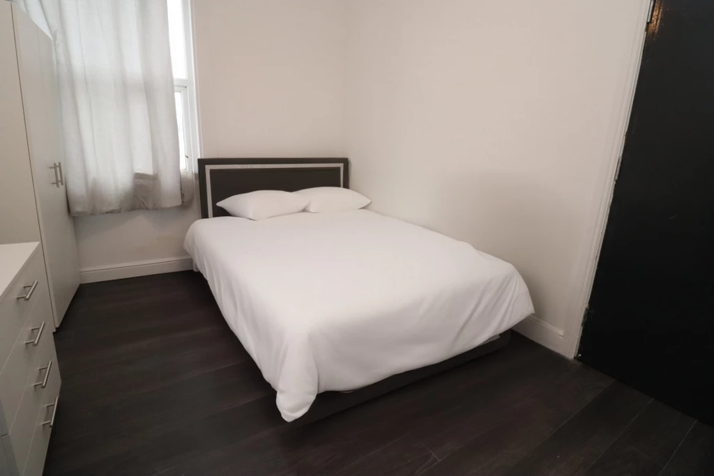 Property photo: Ravenshaw Street, NW6