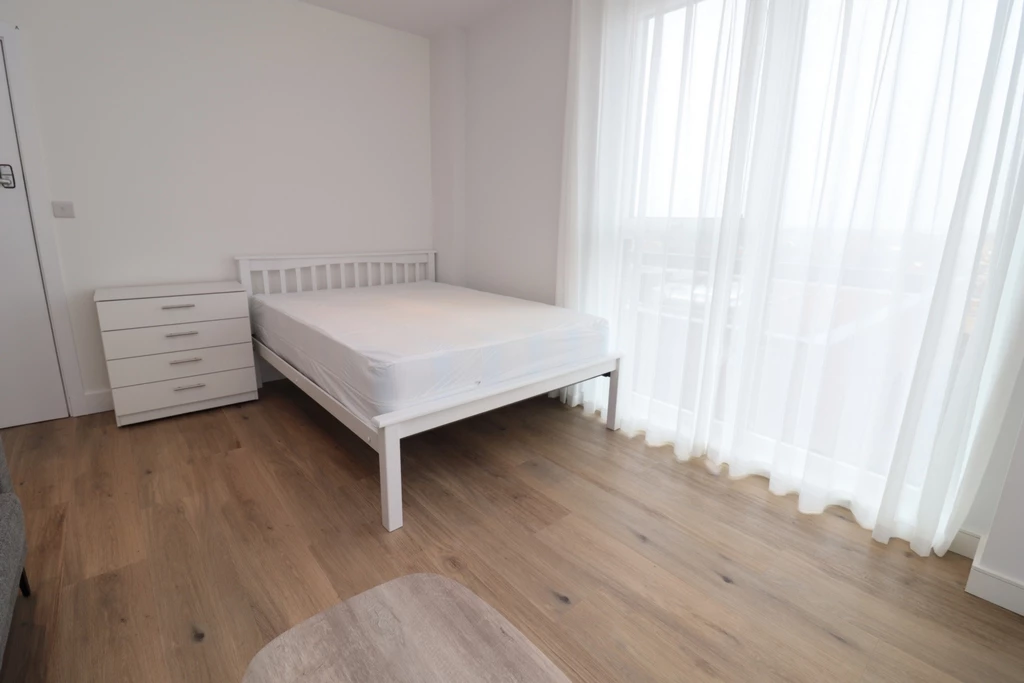 Property photo: Iris House, UB1