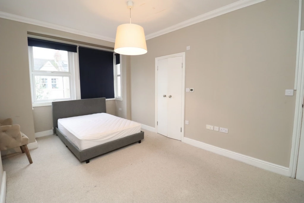 Similar Property: Ensuite Single Room in Acton Central