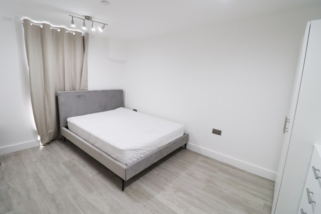 Similar Property: Double room - Single use in Woolwich Arsenal Similar Property: Double room - Single use in Woolwich Arsenal