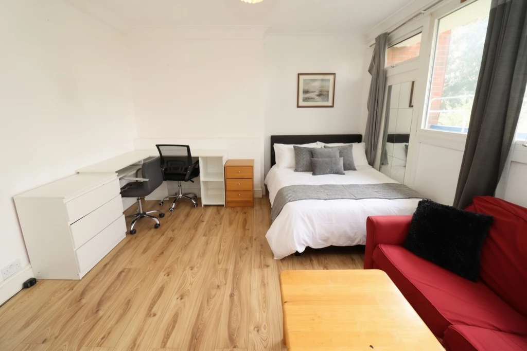 Similar Property: Double room - Single use in Caledonian Road & Barnsbury
