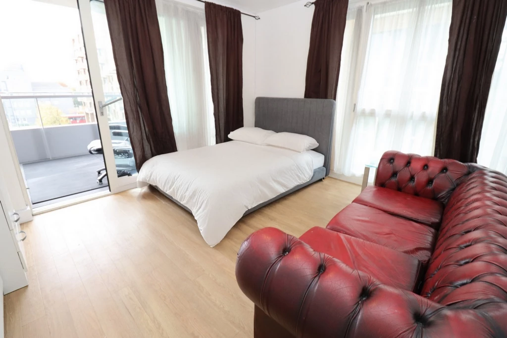 Similar Property: Double room - Single use in Bromley-By-Bow