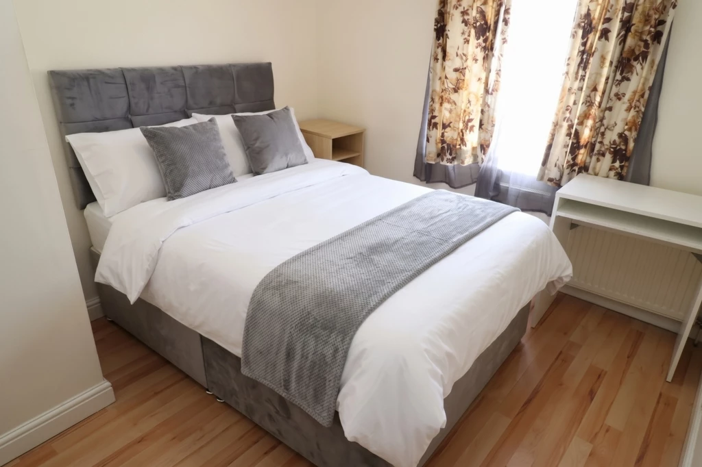 Similar Property: Double room - Single use in West Ealing