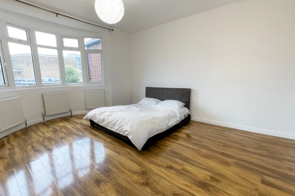 Property photo: Leigham Court Road, SW16