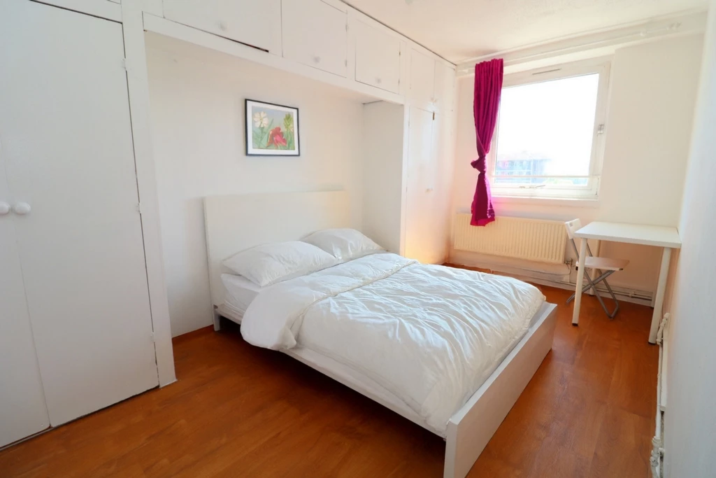 Similar Property: Double Room in Bethnal Green