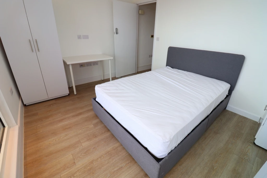Similar Property: Double room - Single use in Edgware