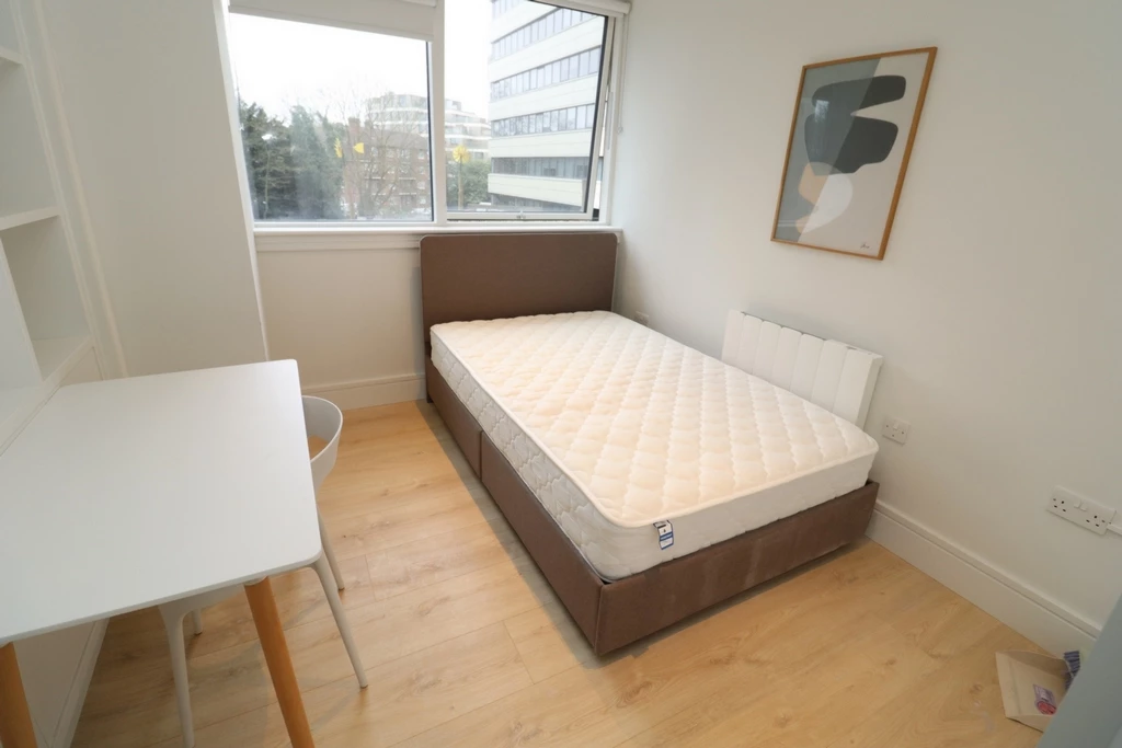 Similar Property: Double room - Single use in Wembley Park