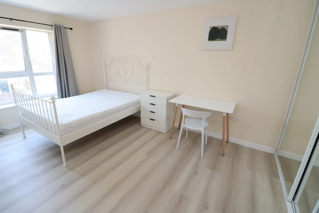 Similar Property: Double room - Single use in Isle of Dogs