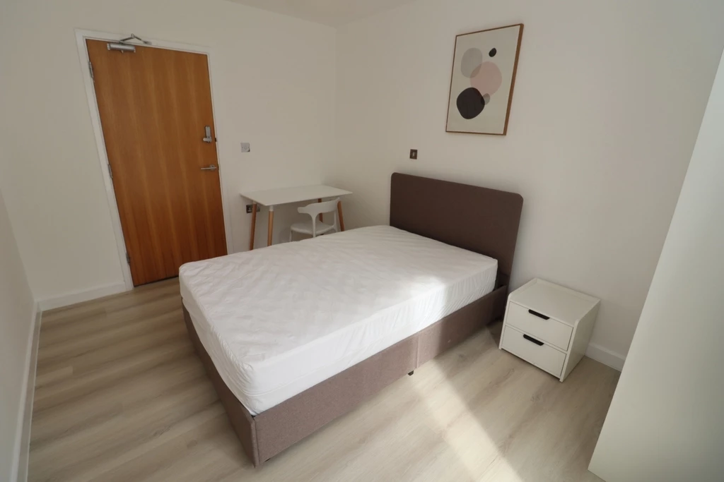 Similar Property: Double room - Single use in 