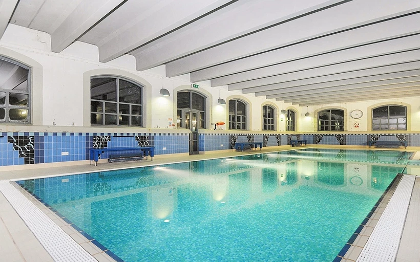 Bow Quarter Swimming Pool
