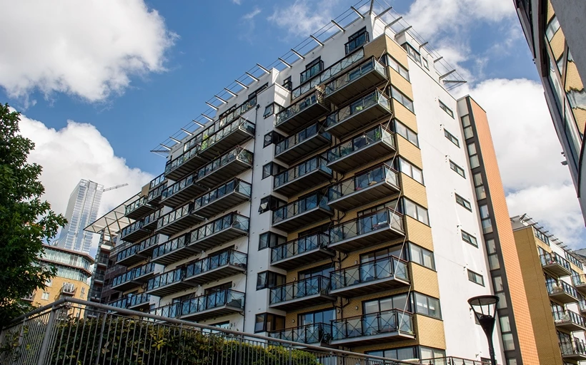 Side elevation view of Ocean Wharf E14