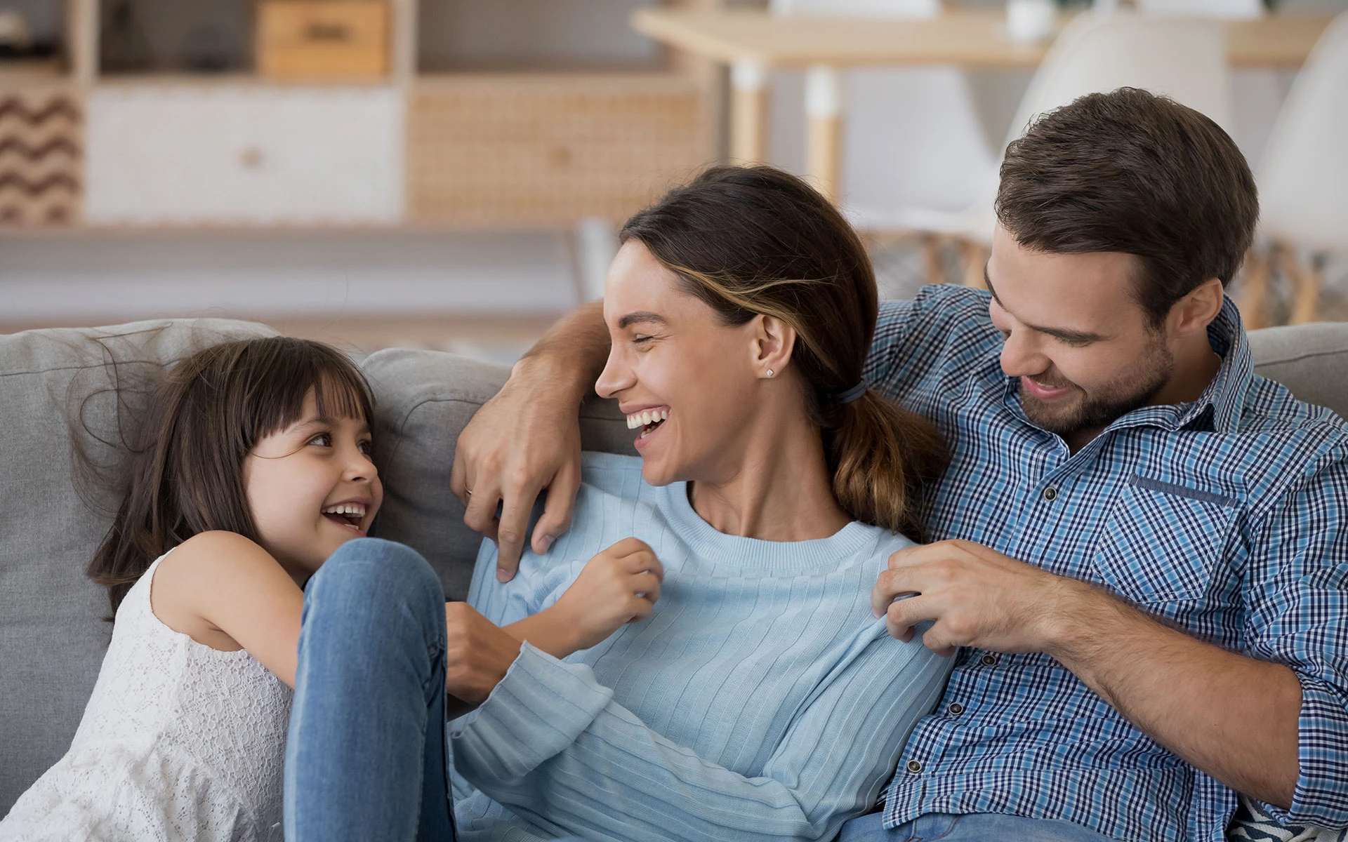 The only estate agent to guarantee<br>professional service with a smile.