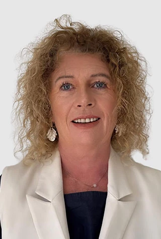 Sally Parker - Sales Consultant Sally Parker - Sales Consultant