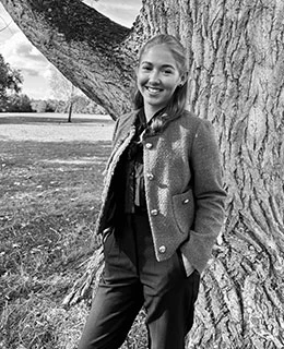 Ellie Poole - Sales Consultant