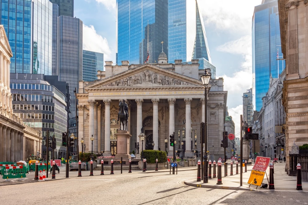 Bank of England Cuts Interest Rates to Lowest Level in Two Years Bank of England Cuts Interest Rates to Lowest Level in Two Years